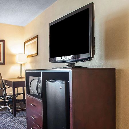 Comfort Inn Feasterville - Trevose Bagian luar foto