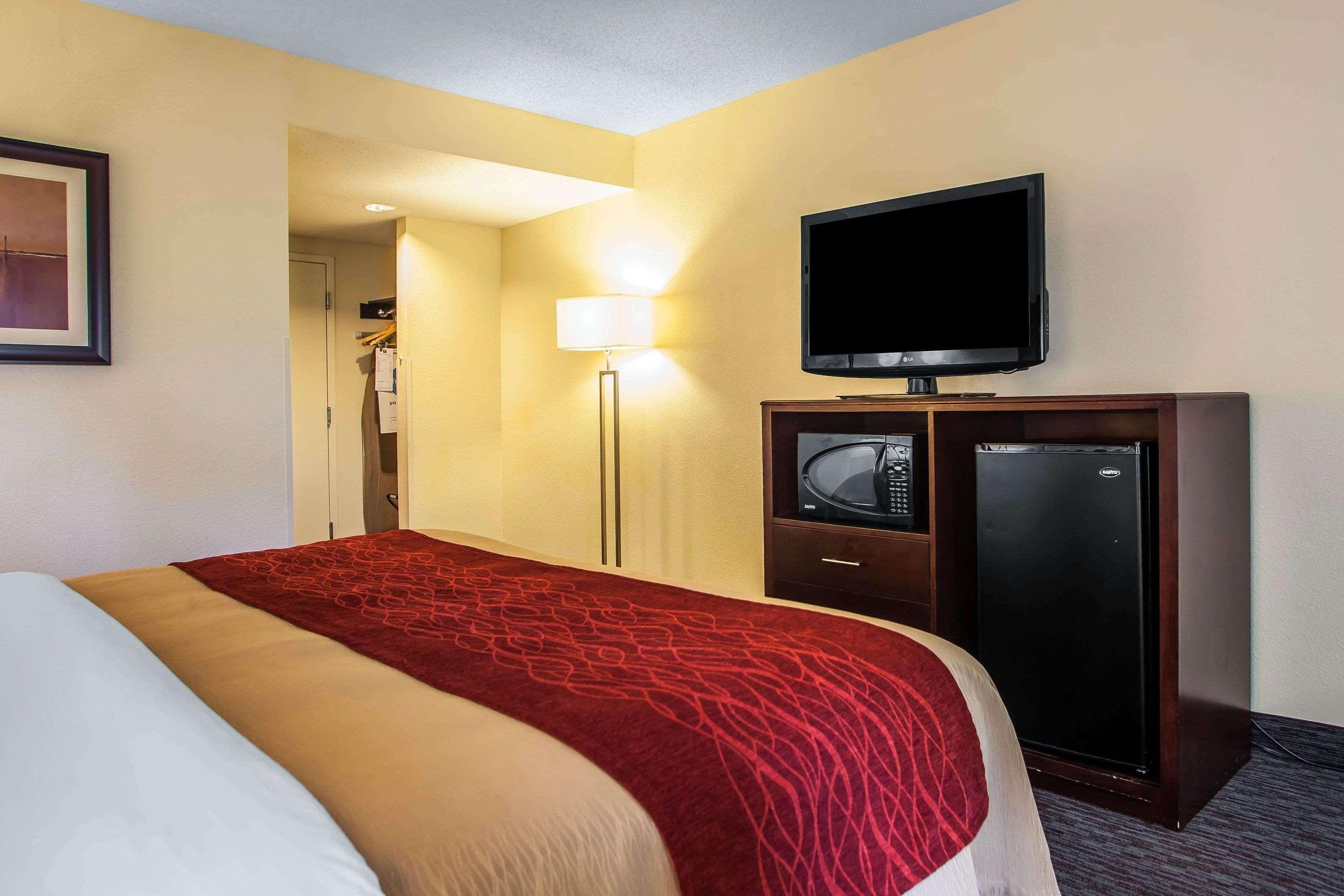 Comfort Inn Feasterville - Trevose Bagian luar foto