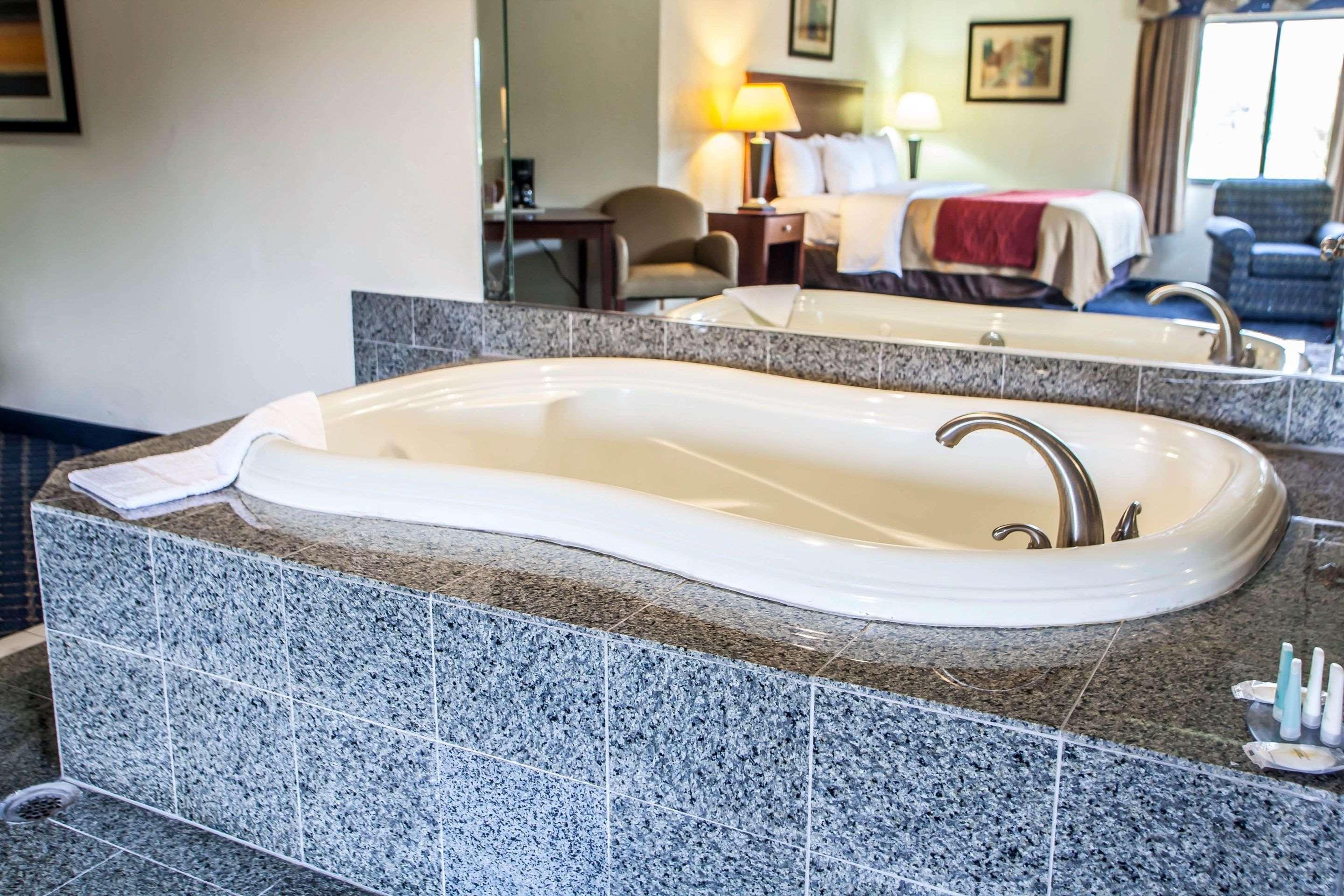 Comfort Inn Feasterville - Trevose Bagian luar foto