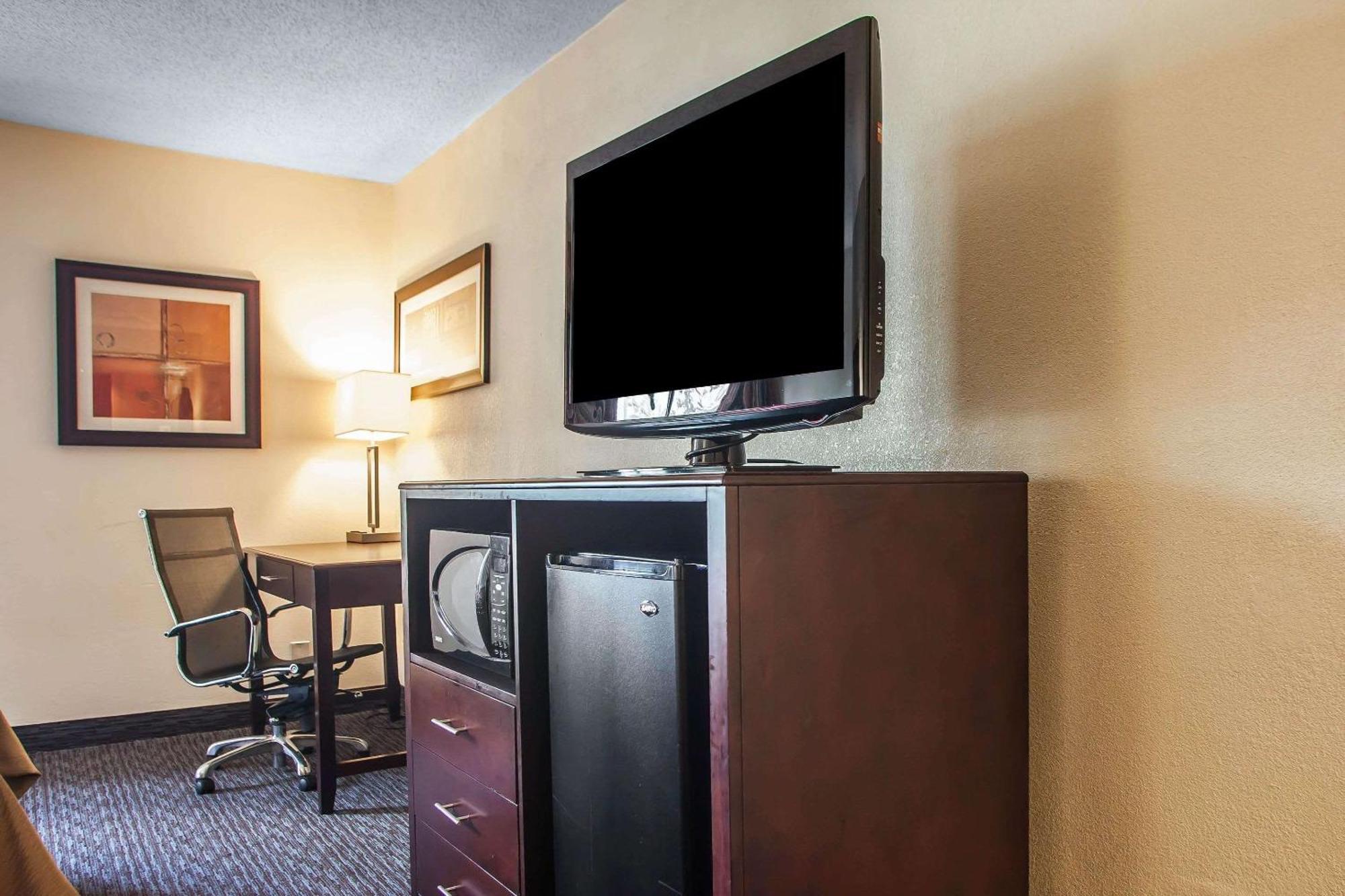 Comfort Inn Feasterville - Trevose Bagian luar foto